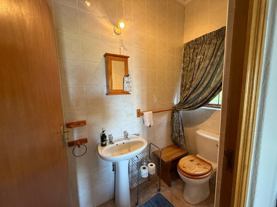 6 Bedroom Property for Sale in Safari Gardens North West